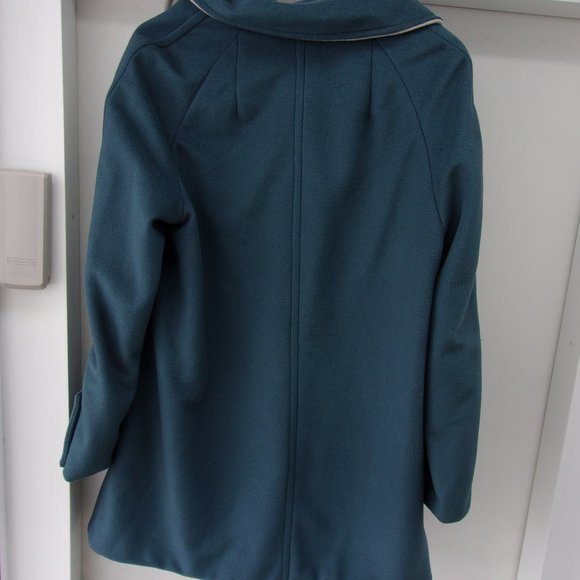 VELOURA WOMENS COAT SIZE 16 PERFECT CONDITION - Picture 4 of 5